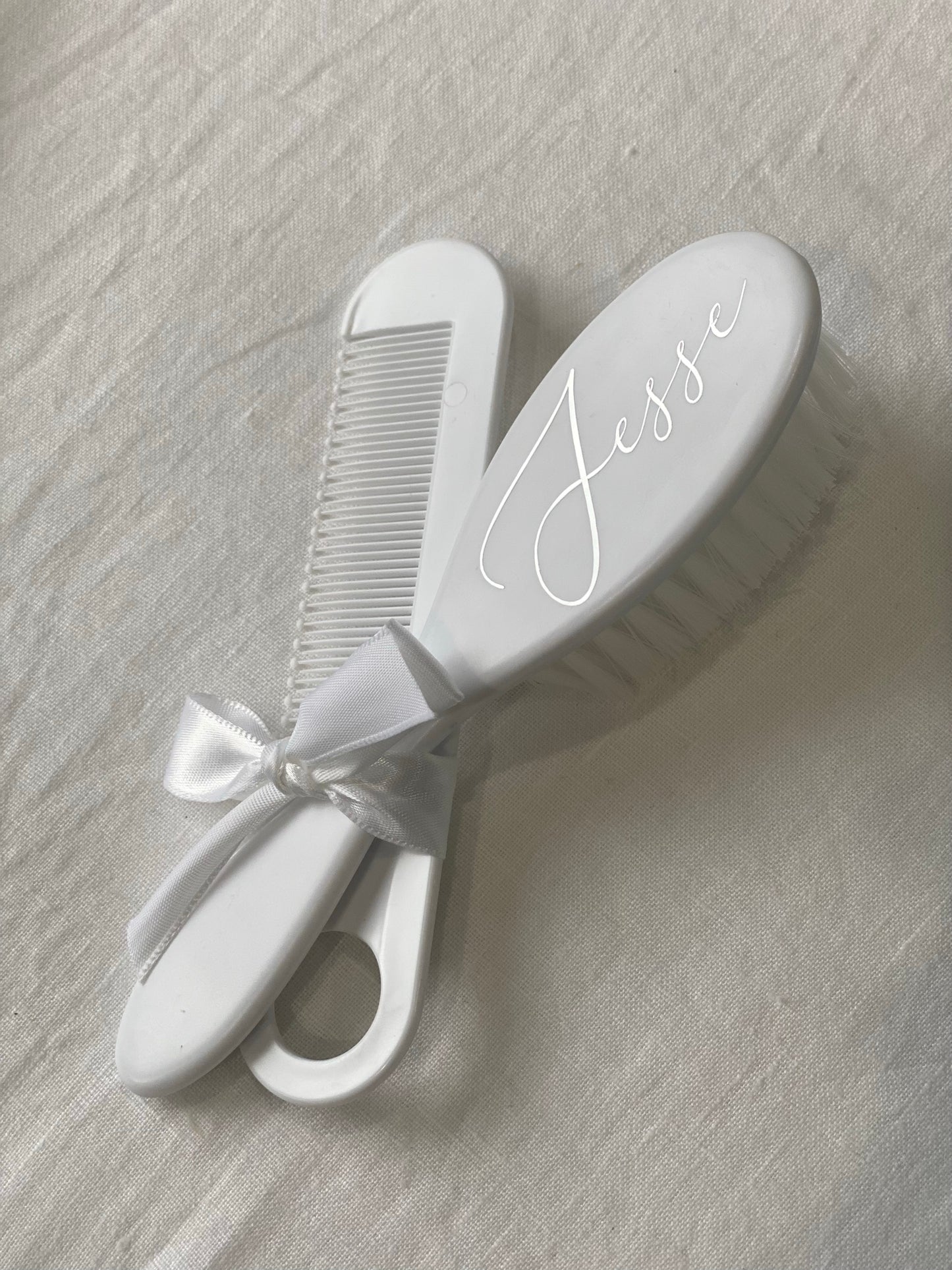 White Brush & Comb Set